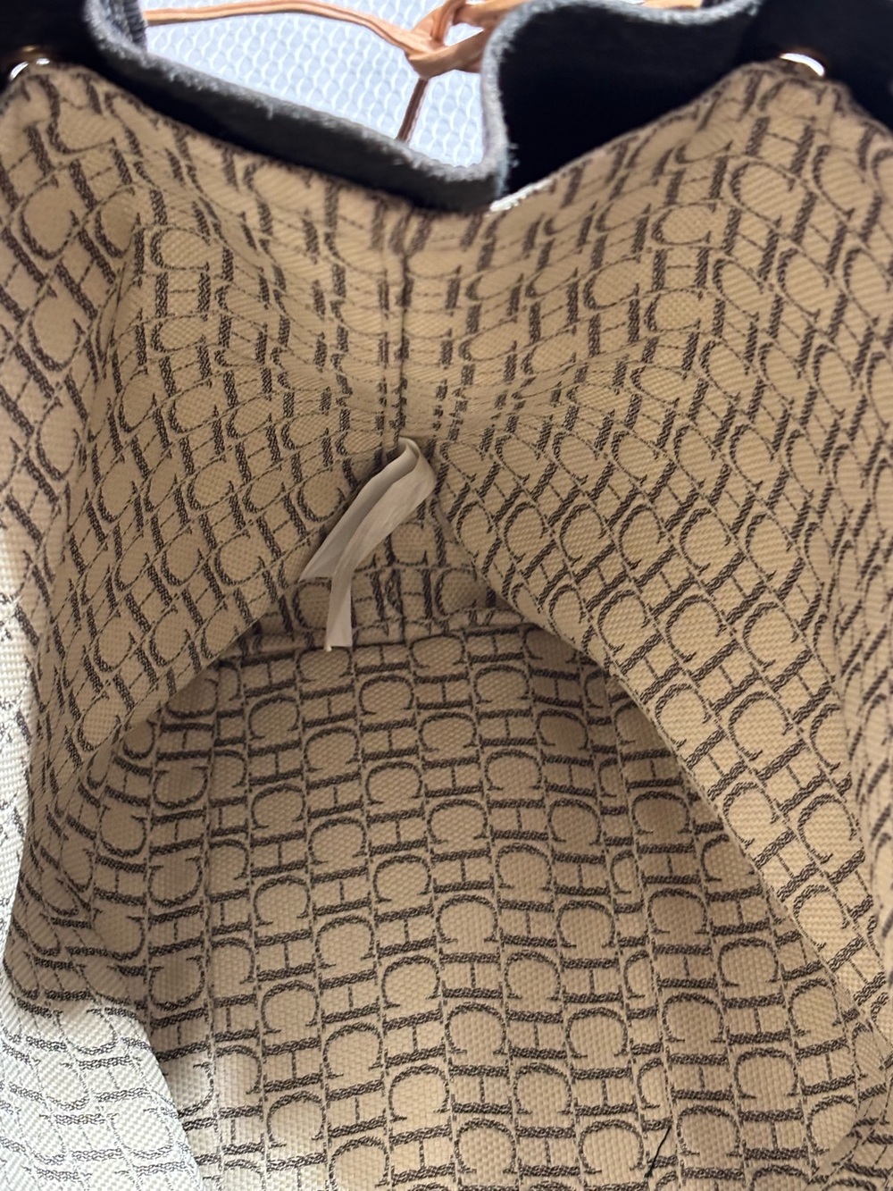 CH Carolina Herrera Black and Tan Leather Tote - Picture 16 of 16